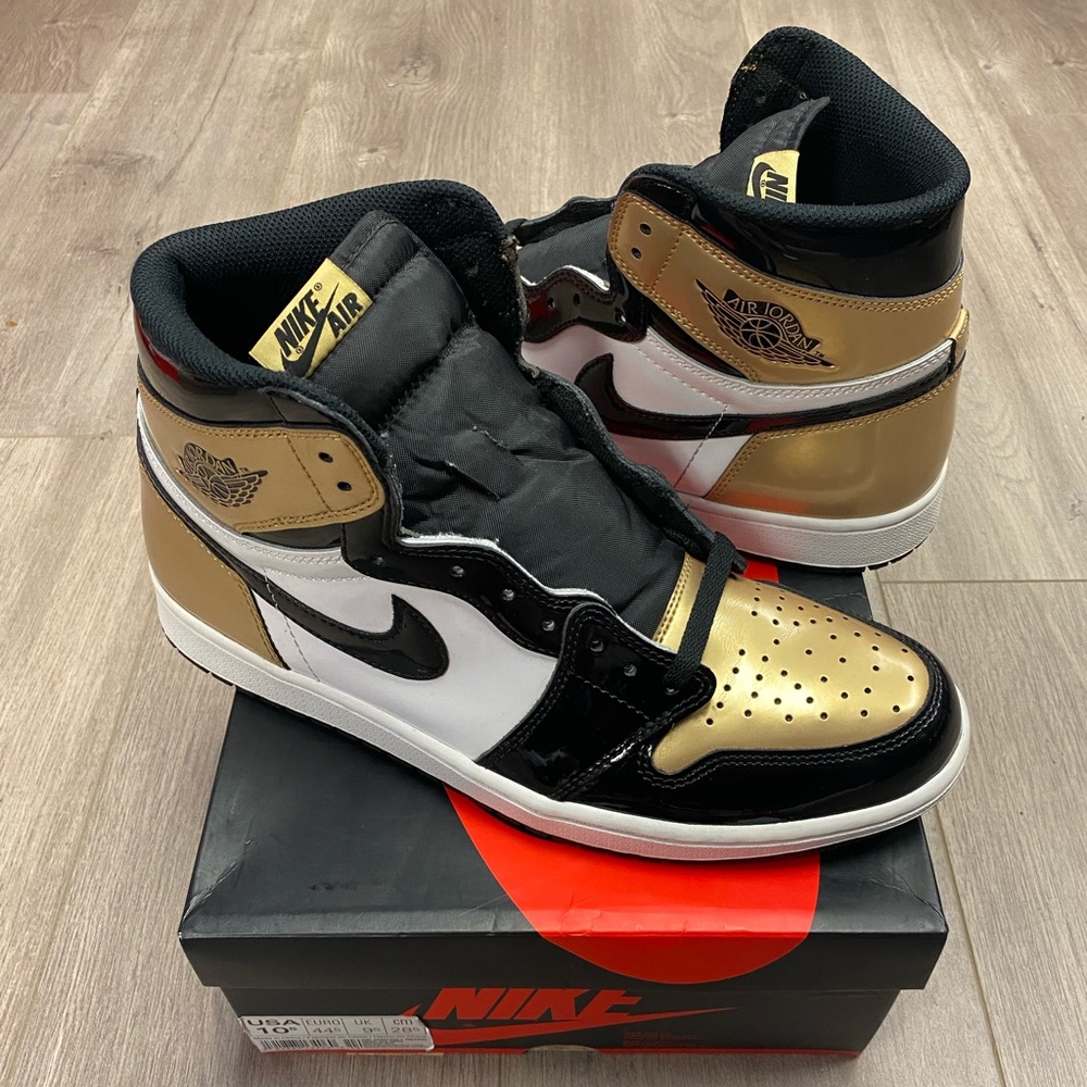 Jordan 1 “Gold Toe” - Picture 1 of 4